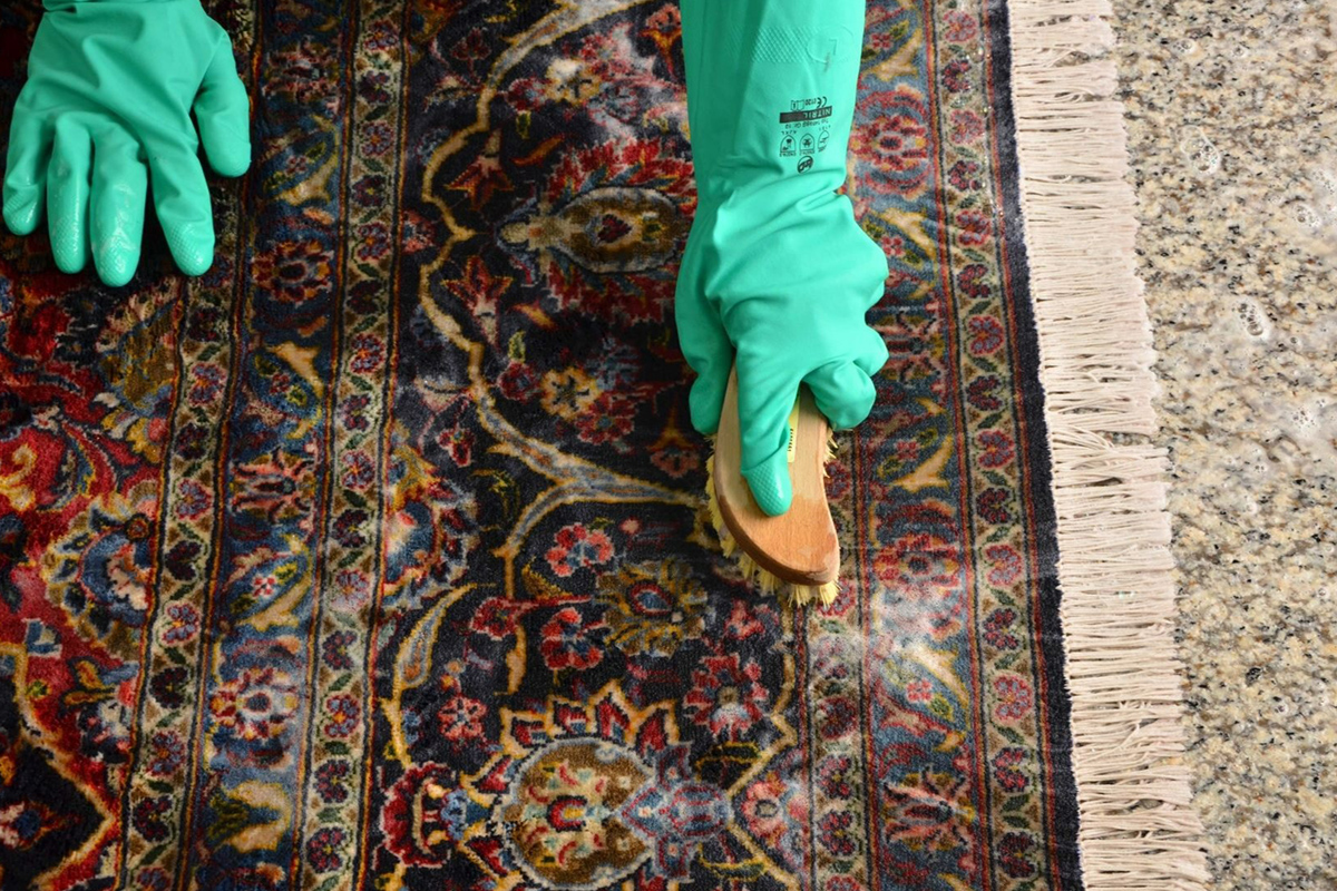 ۱0 نکته مهم برای شستن فرش دستباف