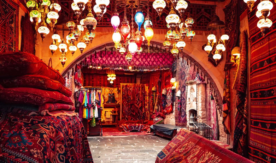 فرش ۷۰۰ شانه بهتر است یا ۱۲۰۰ شانه؟ راهنمای کامل تفاوت شانهها