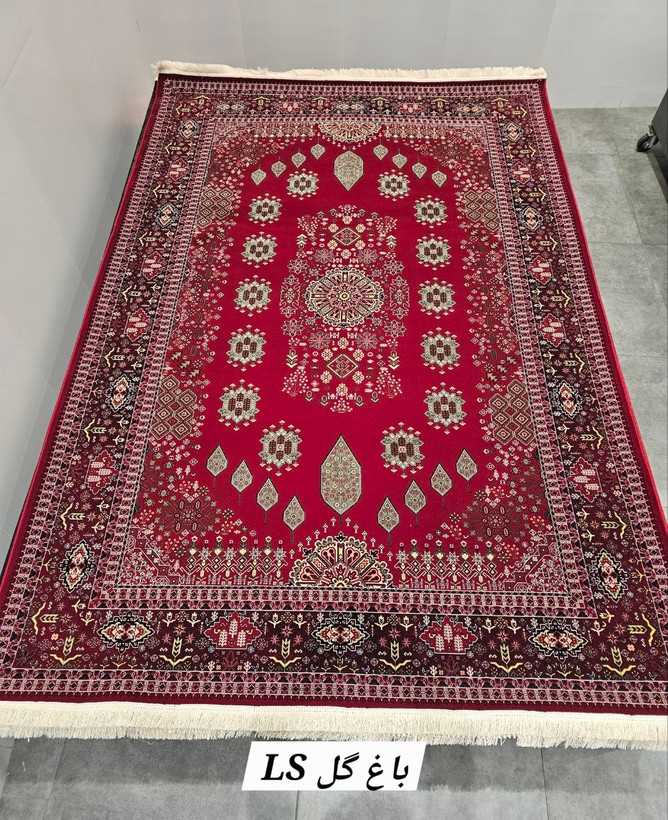 فرش لیلی کلکسیون اشرافی مدل باغ گل لاکی سرمه ای ۱۲۰۰شانه ۳۶۰۰ تراکم