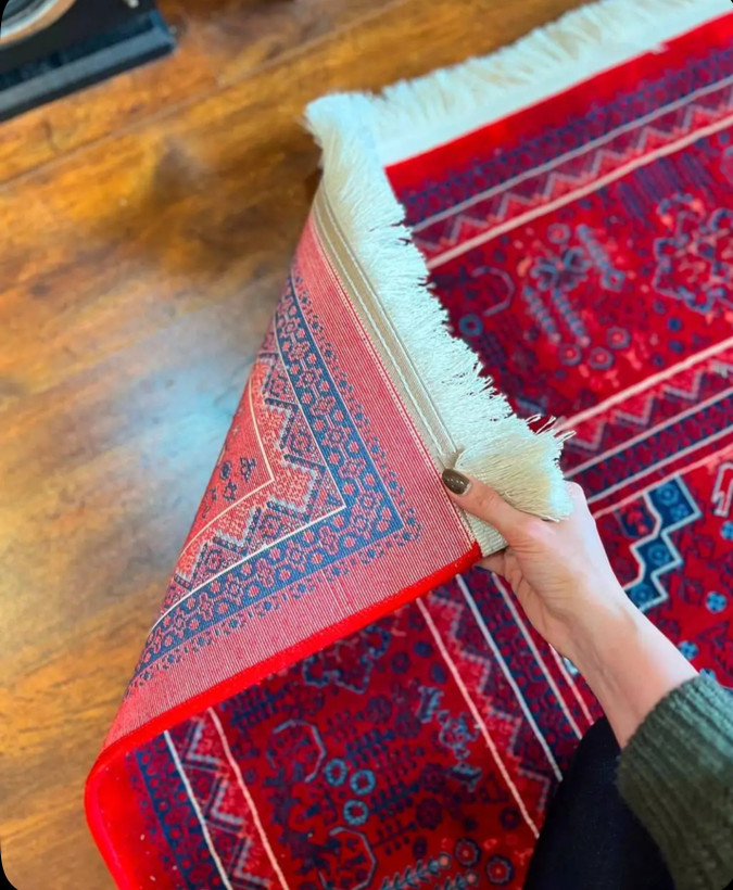 فرش تهران مدل درختی لاکی سرمهای کاربنی ۱۲۰۰ شانه ۳۶۰۰ تراکم